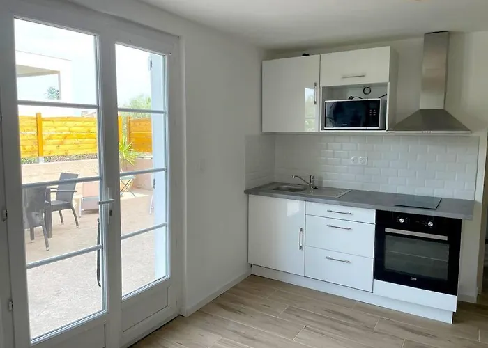 Charmant Appartement, T2 50M2, A Biguglia
