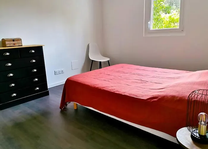 Charmant Appartement, T2 50M2, A Biguglia